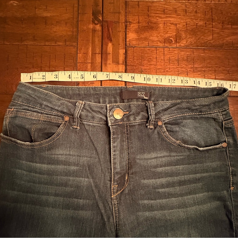 1822 Wide Cuff Dark Wash - Size 12 - Classic, Flattering & Comfort - Picture 8 of 9